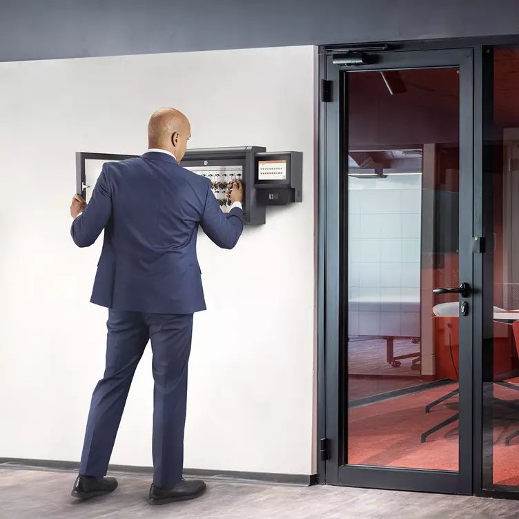 Image: Depozytor Traka Touch Pro M