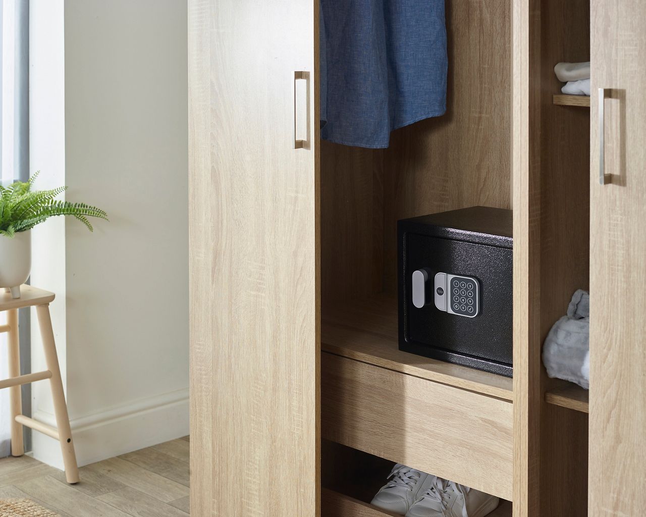 Image: med safe 6.jpg