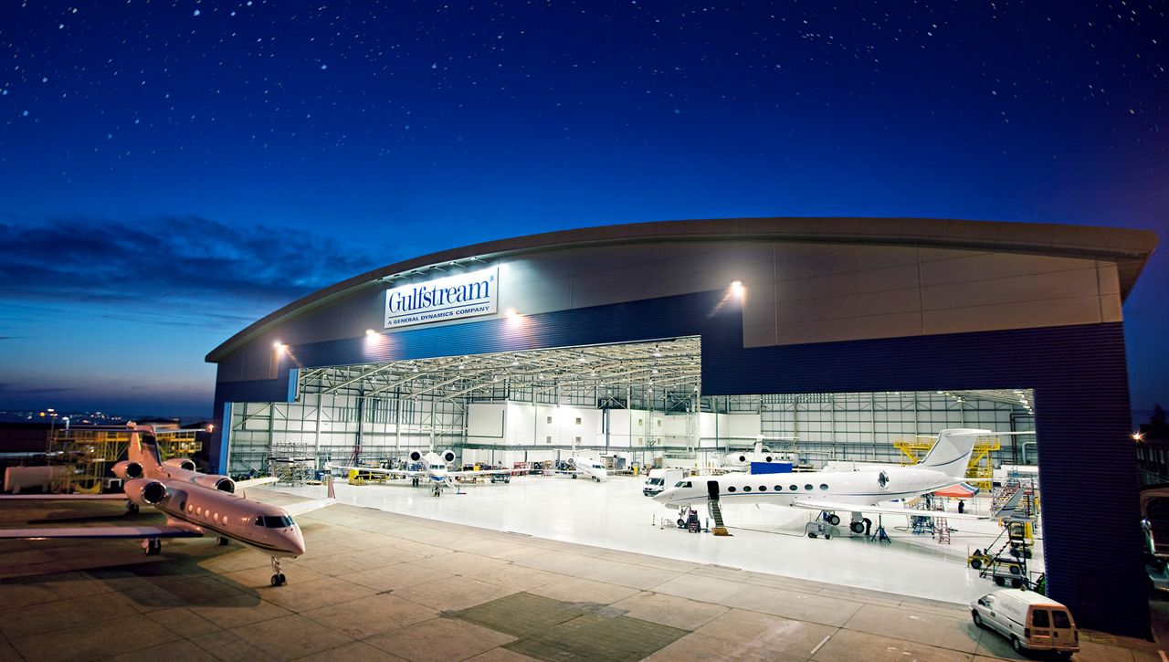 Image: ASSA ABLOY VL3116 vertical lifting fabric door