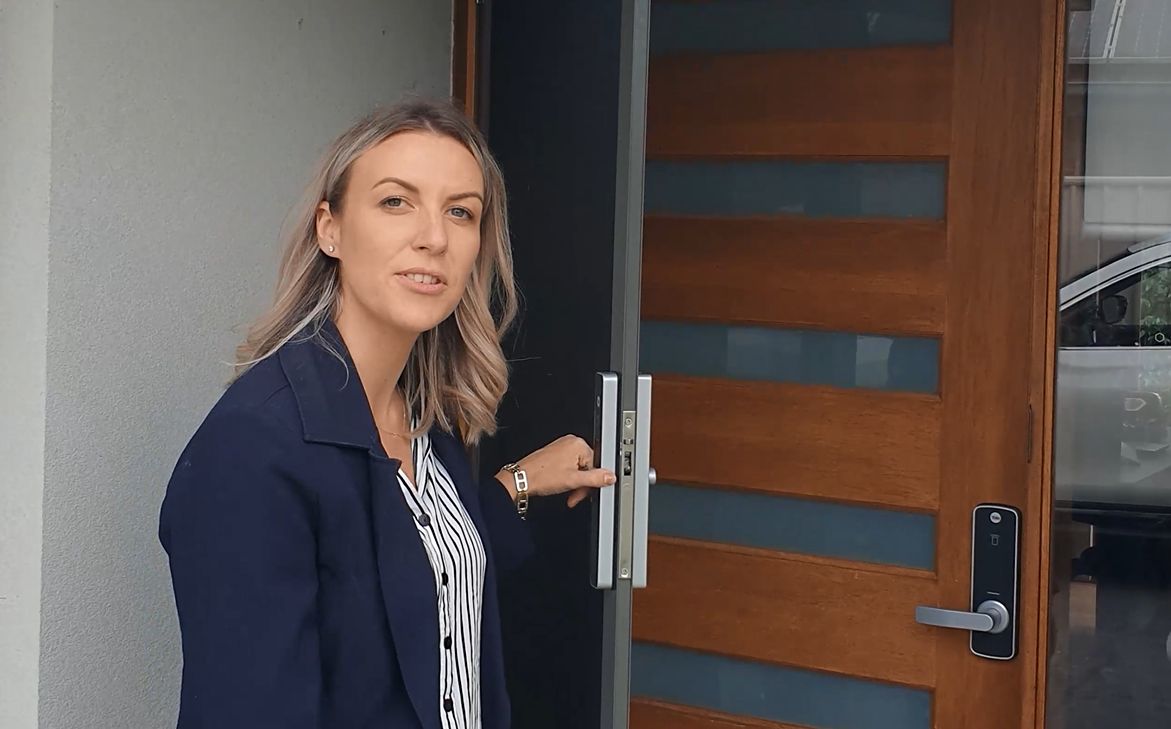 Mercedes and Lauren - Opening Solutions Australia