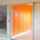 ASSA ABLOY Medicare Glass in einem Krankenhaus mit orangem Hintergrund