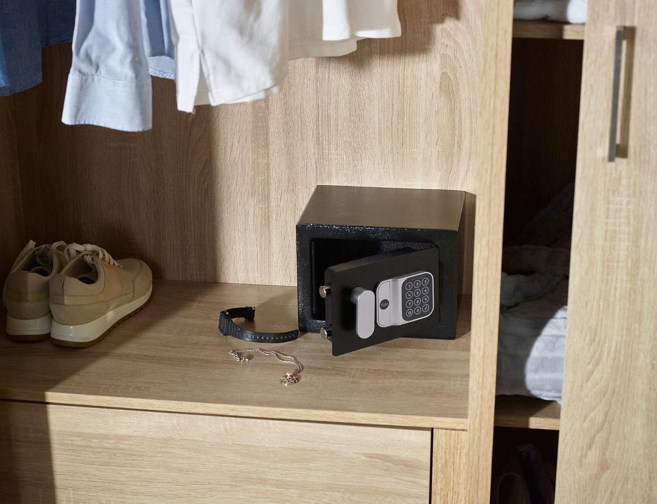 Image: mini safe 1.jpg