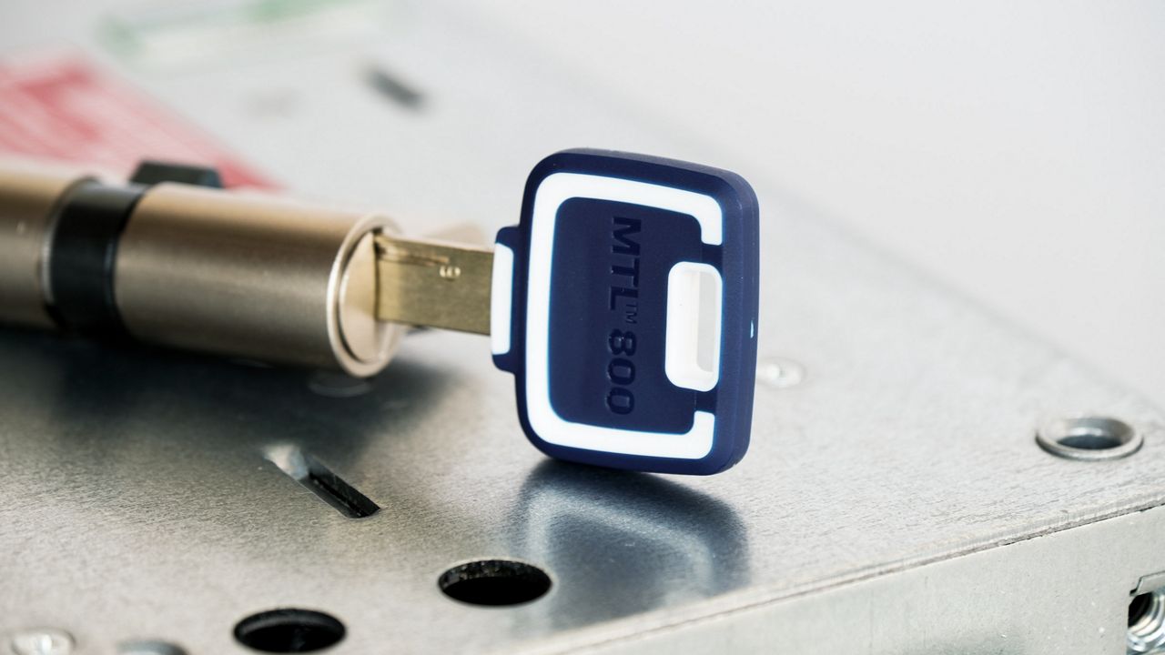 Serratura Alpha Secure e cilindro MTL800 Mul-T-Lock