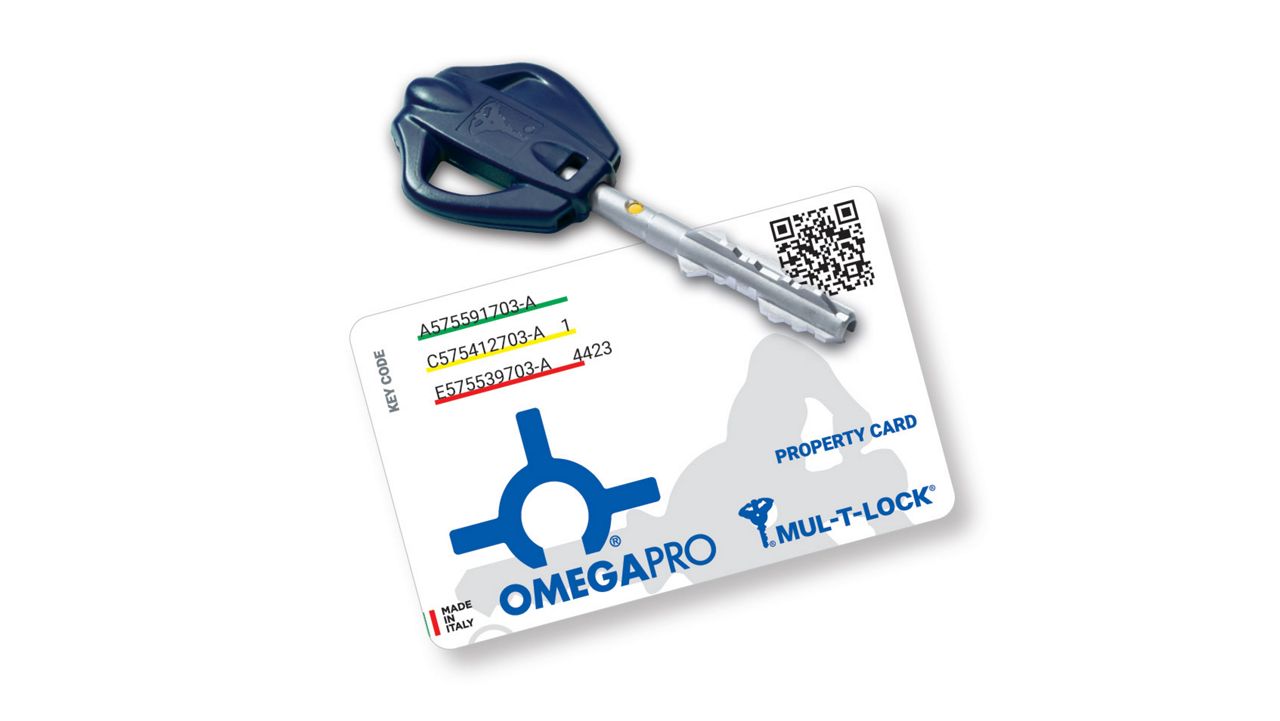 Serie C Omega Pro - Chiavi e tessera