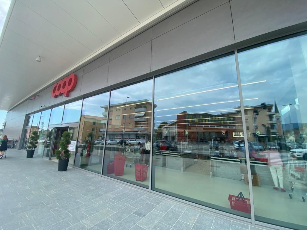 Ditec firma le porte automatiche anche in COOP