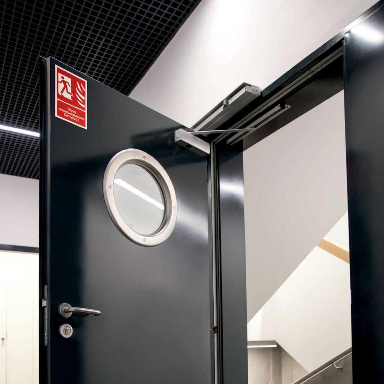 Porte métallique technique