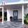Porte blindée Fichet de maison sécurisant l'accès principal du domicile