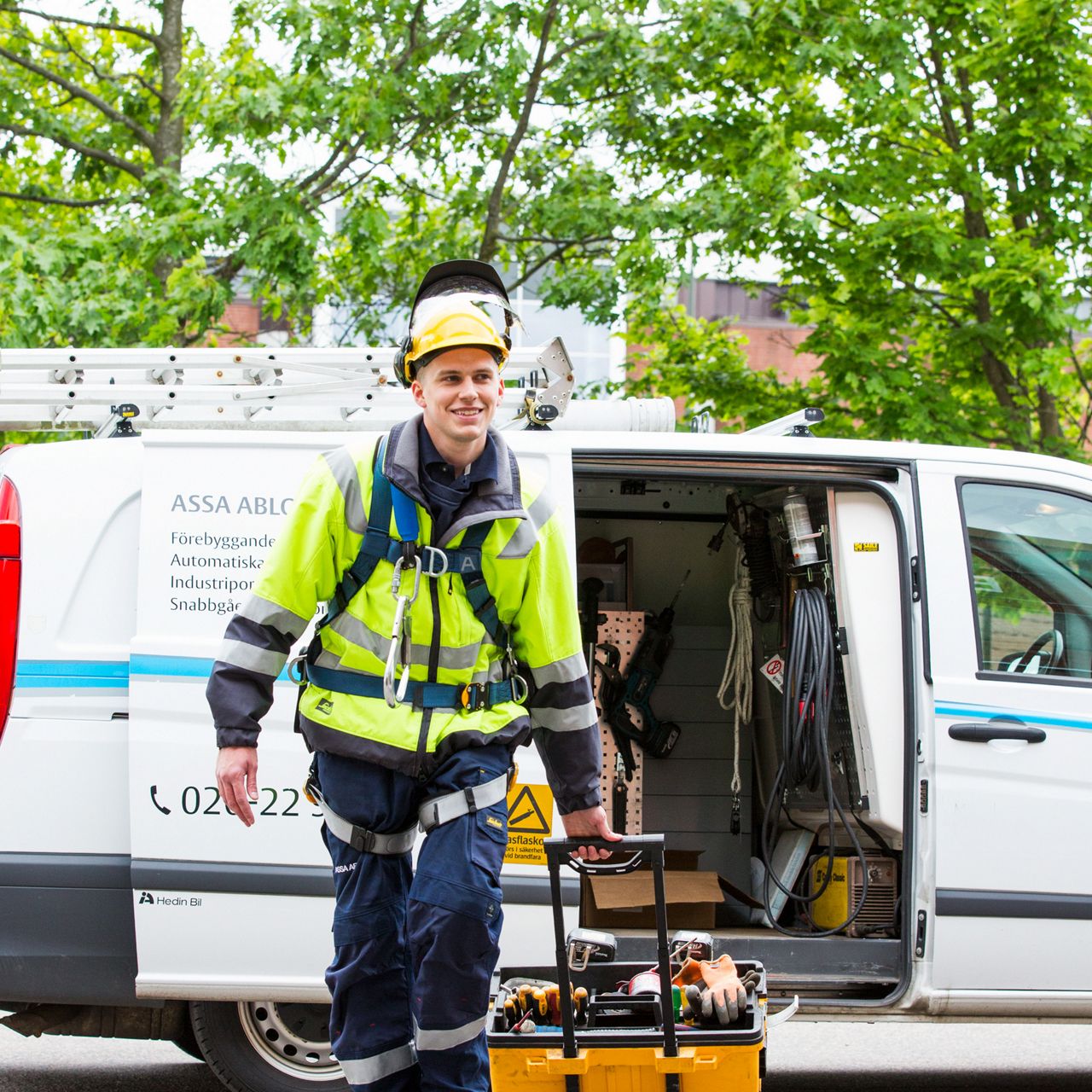 Kundendiensttechniker Reparatur Automatiktüren