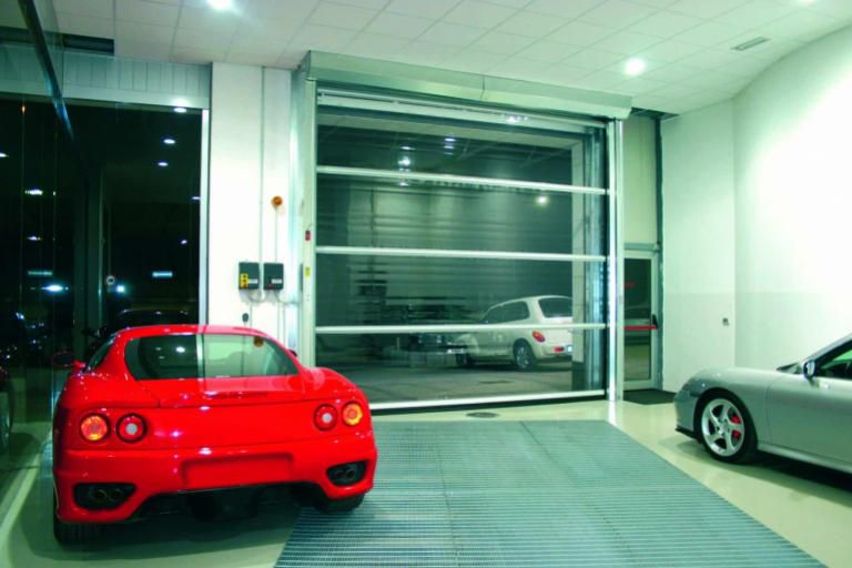 Example of clear visibility in a garage using the Sector Plus door
