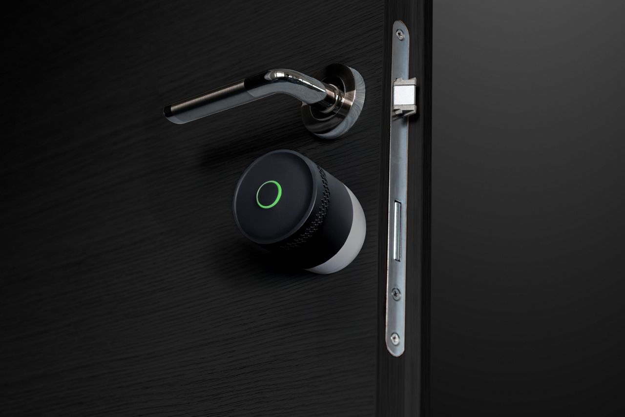 Yale Linus Smart Lock L2 Lite – Serratura Smart Senza Chiave, Installazione Fai Da Te, Compatibile Con Matter, Gestione Da App E Chiavi Digitali