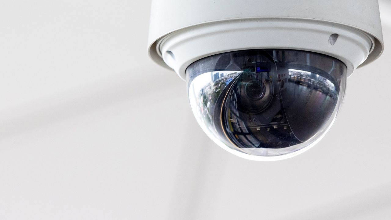 Caméra de vidéosurveillance.
