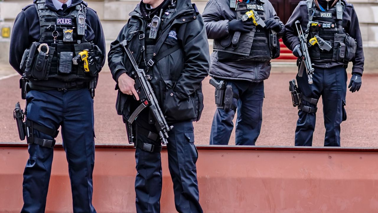 London armed guards