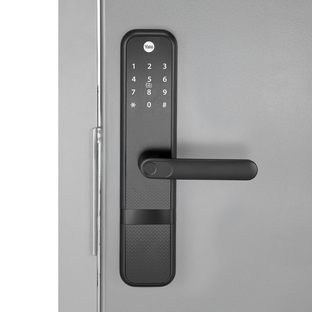 Image: Yale Zuri Front view